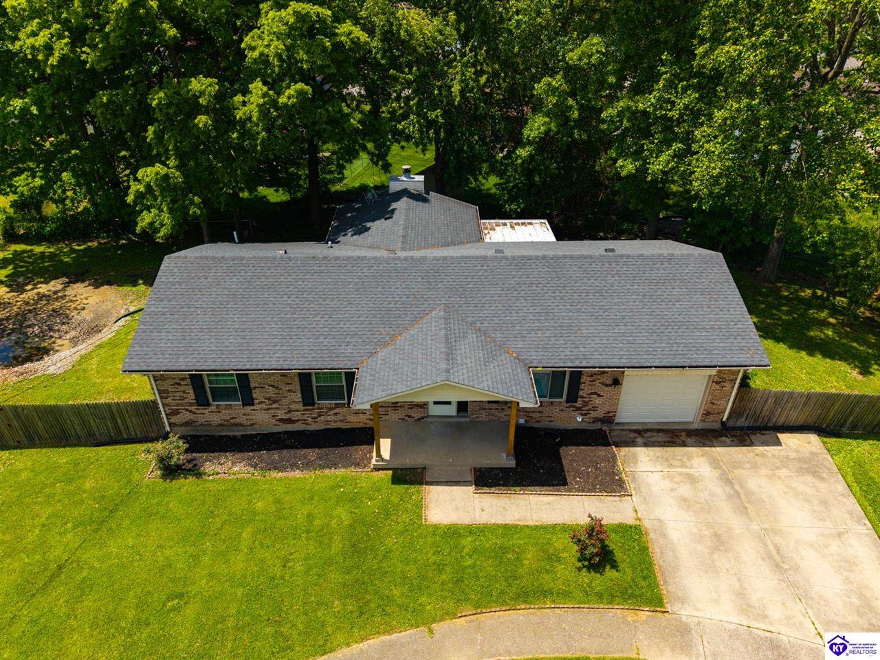 806 Yates Drive photo 2