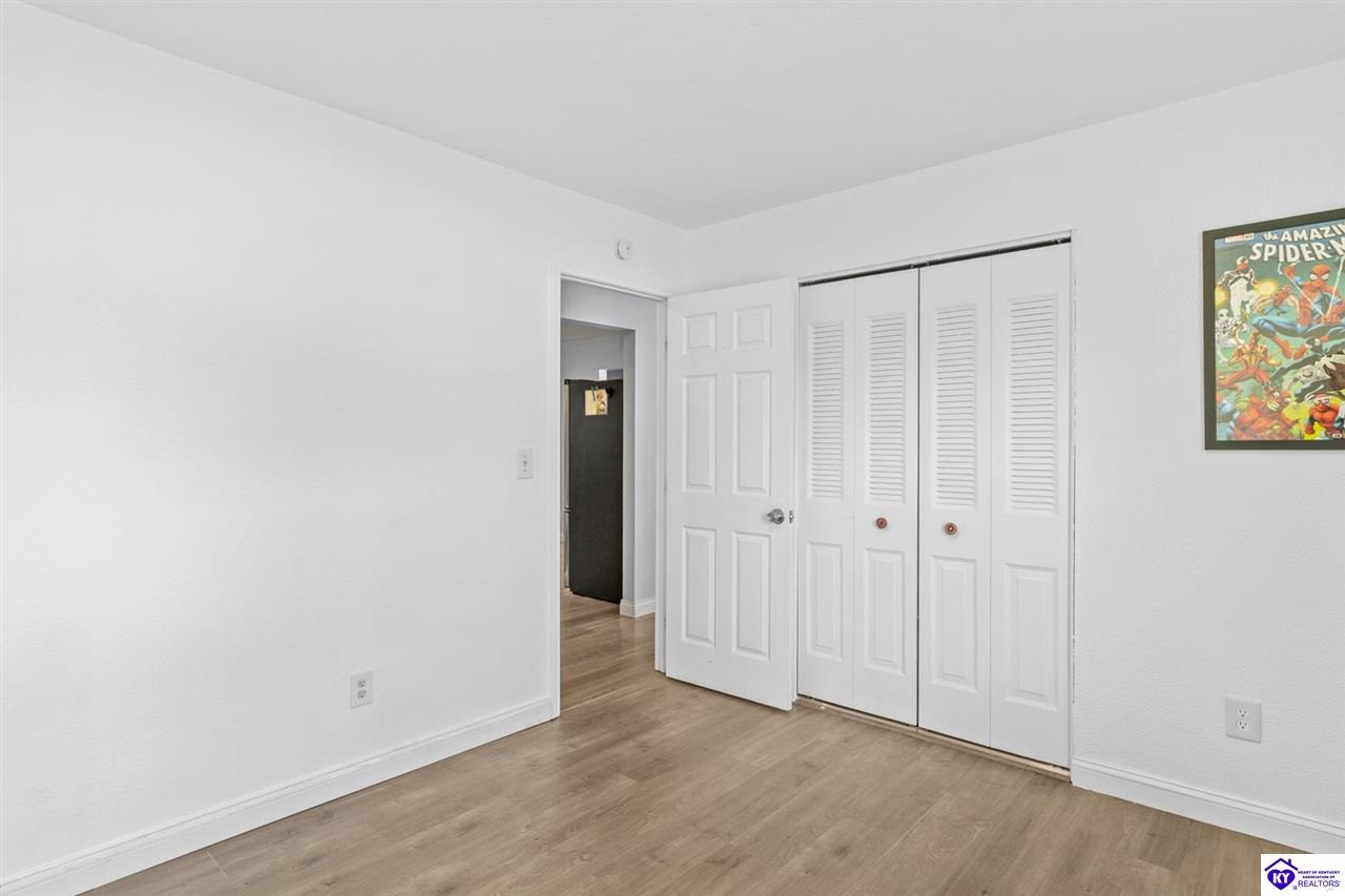 806 Yates Drive photo 21