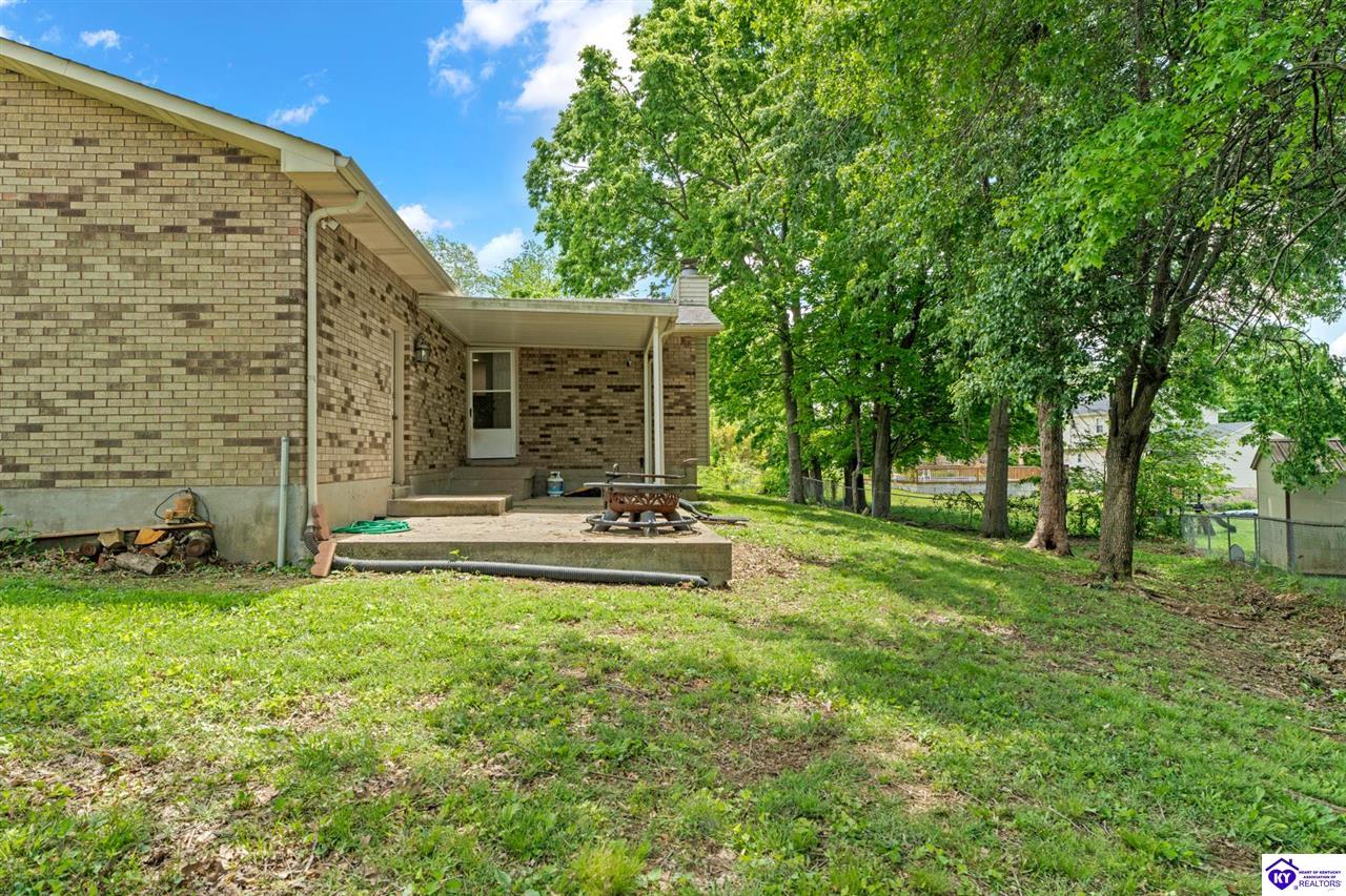 806 Yates Drive photo 33