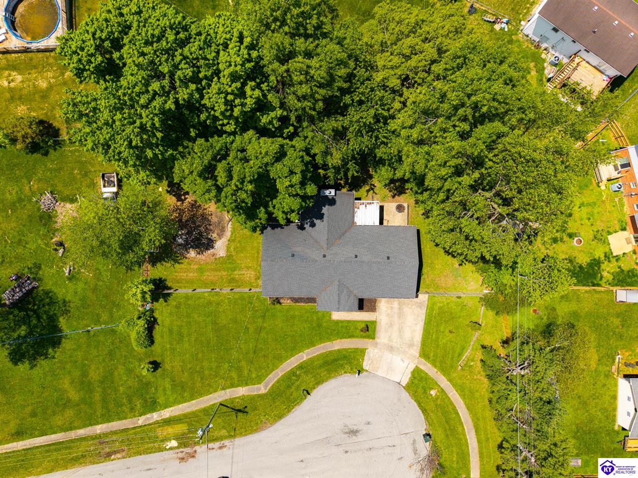 806 Yates Drive photo 4