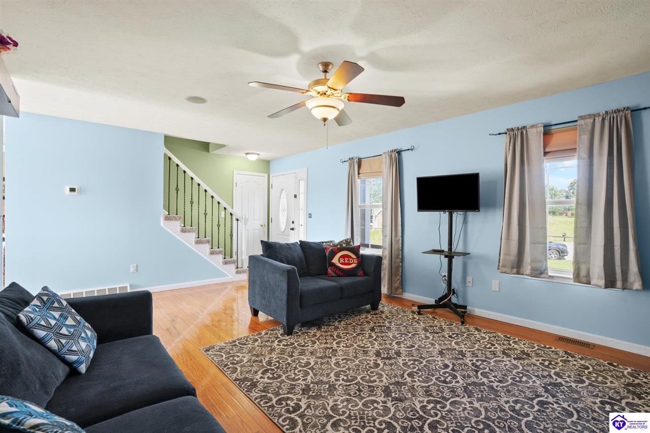 57 Stirrup Court photo 6