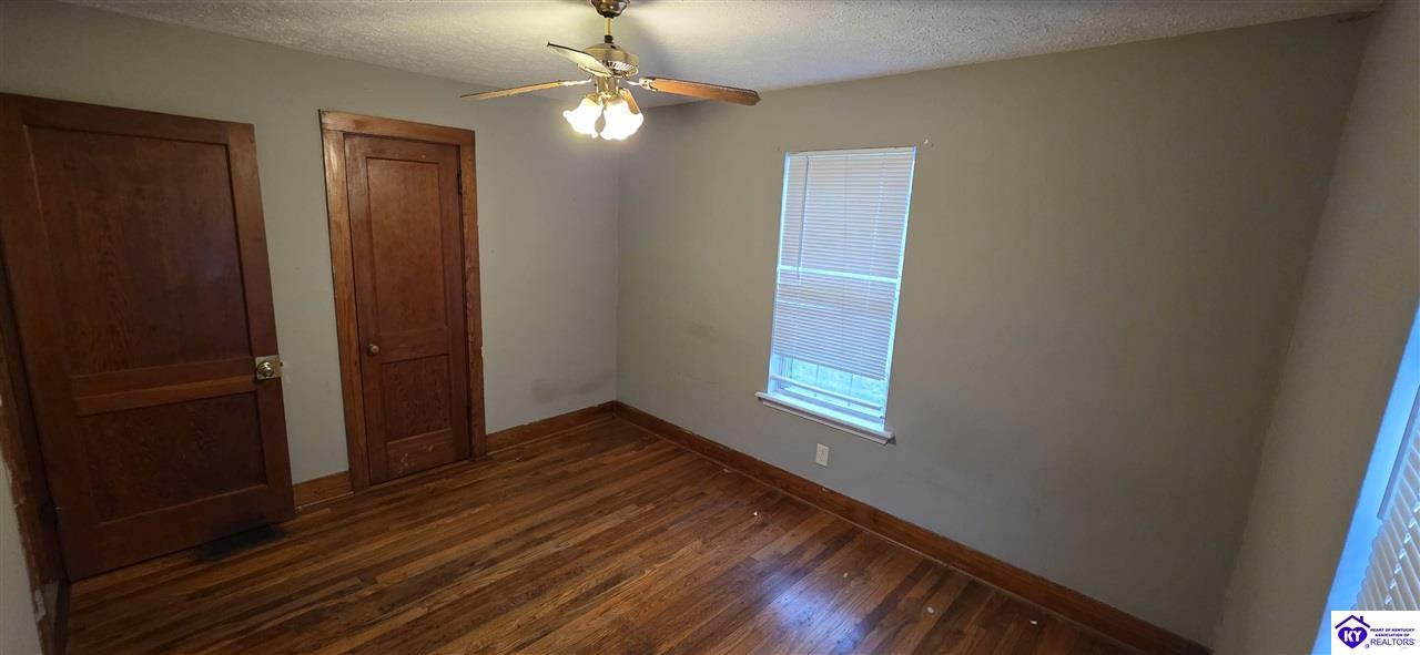 304 Brown Street photo 12