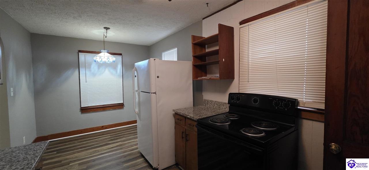 304 Brown Street photo 6